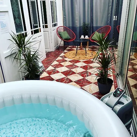 Bed & Bulles-jaccuzzi-parking Lejlighed