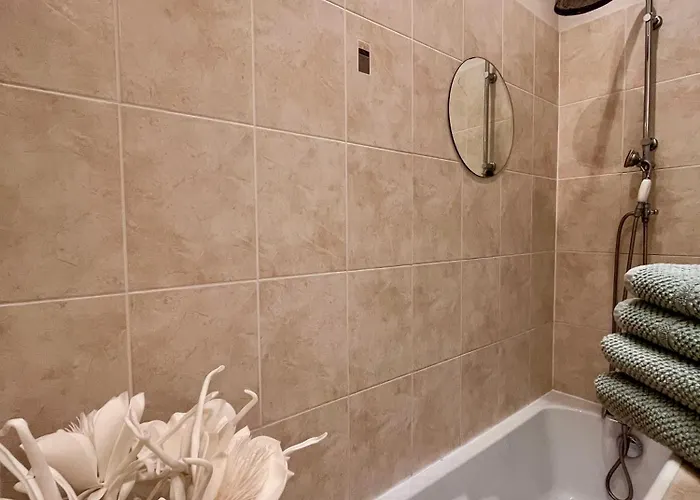 דירה Bed & Bulles-jaccuzzi-parking טרואה